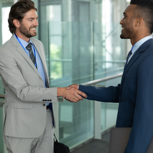 U.S. IT recruiter meeting a qualified IT expert seeking a new job | IT Recruitment Agency | VALiNTRY